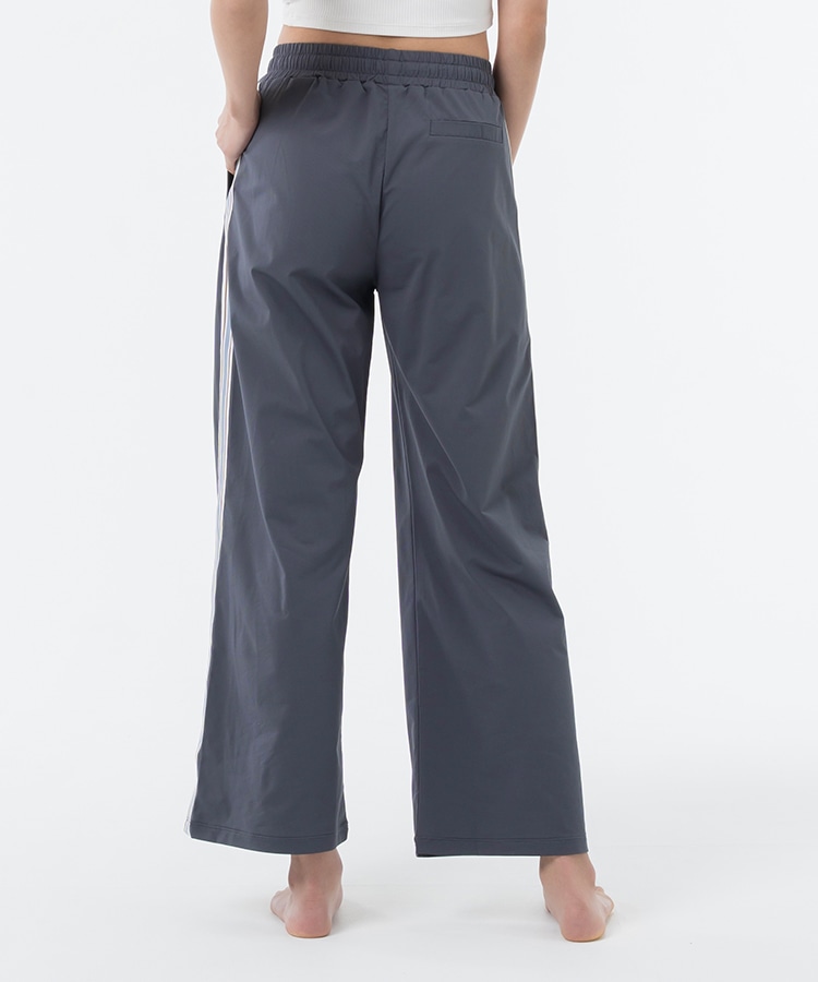 スモークネイビー