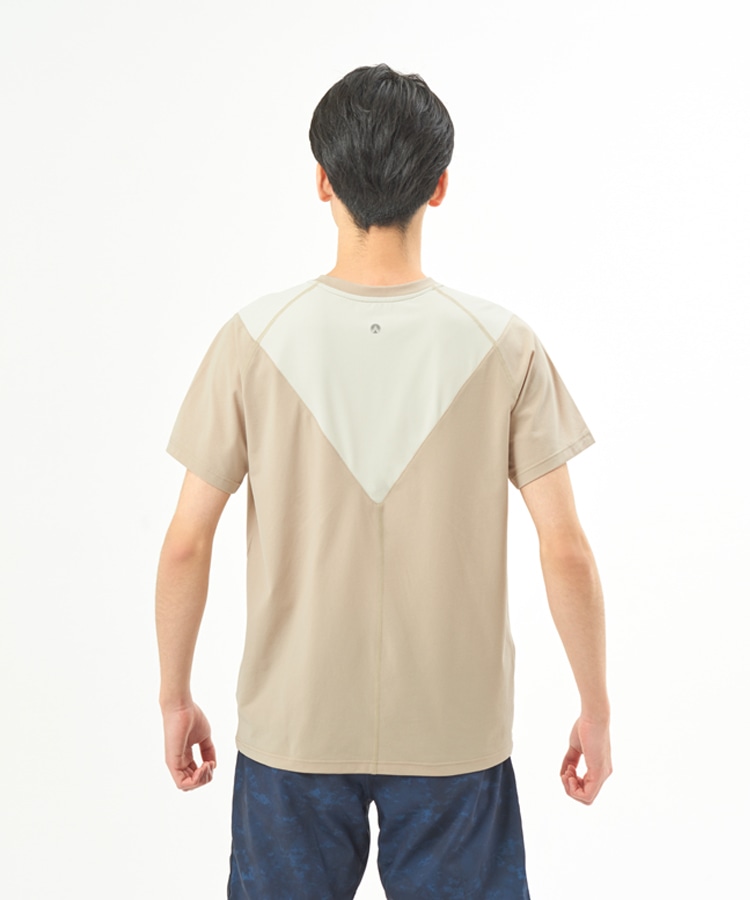 ベージュ