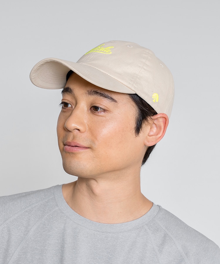 ライトベージュ