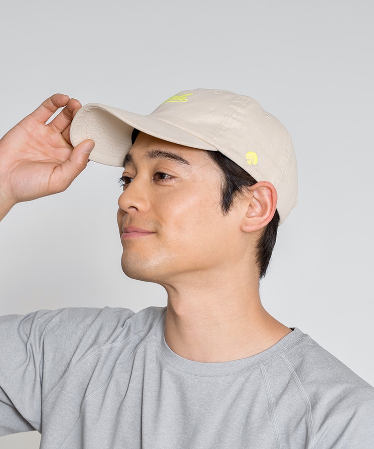 ライトベージュ