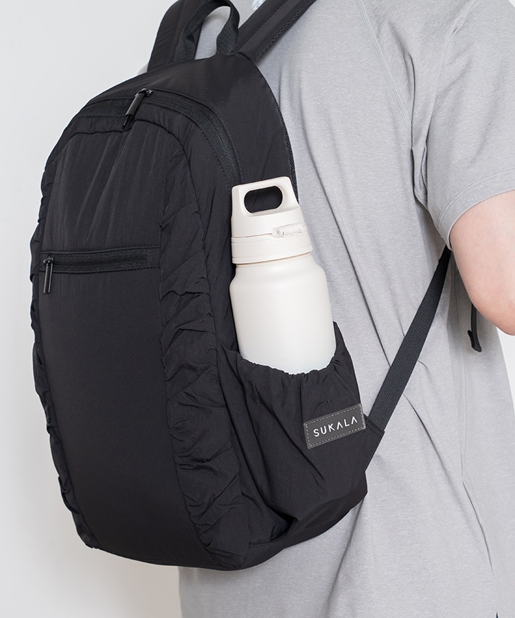 サンドベージュ