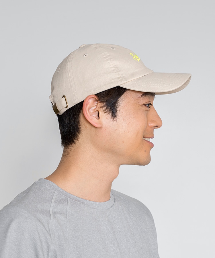 ライトベージュ