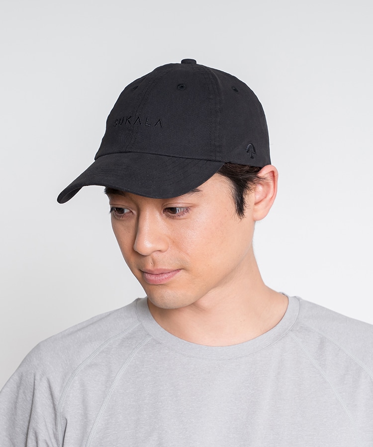 ライトベージュ