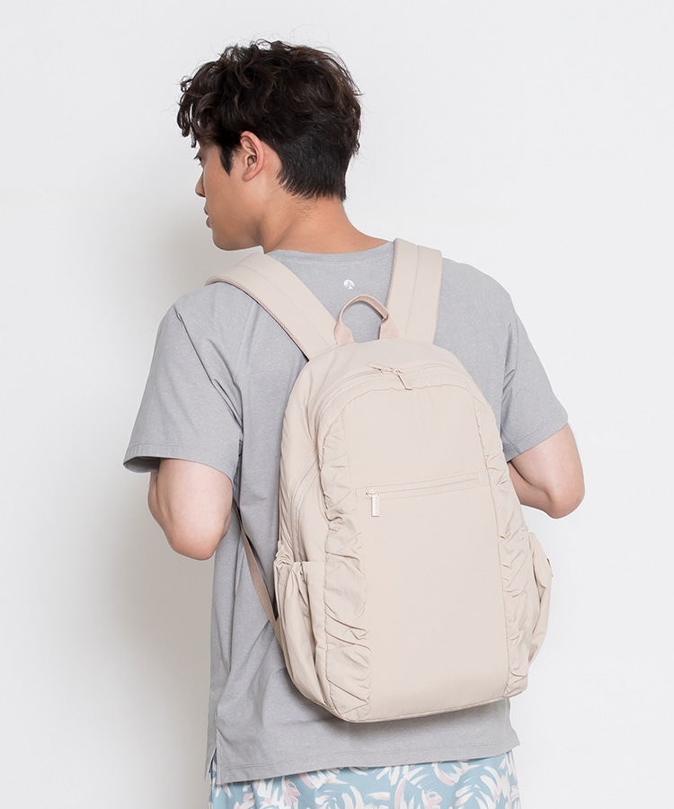 サンドベージュ