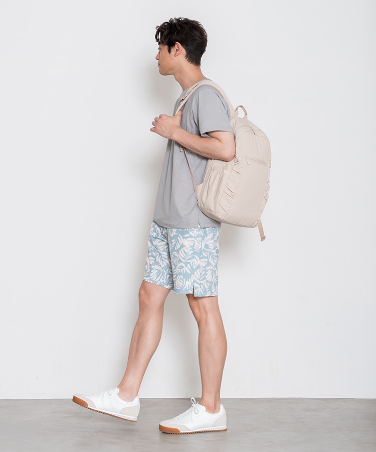 サンドベージュ