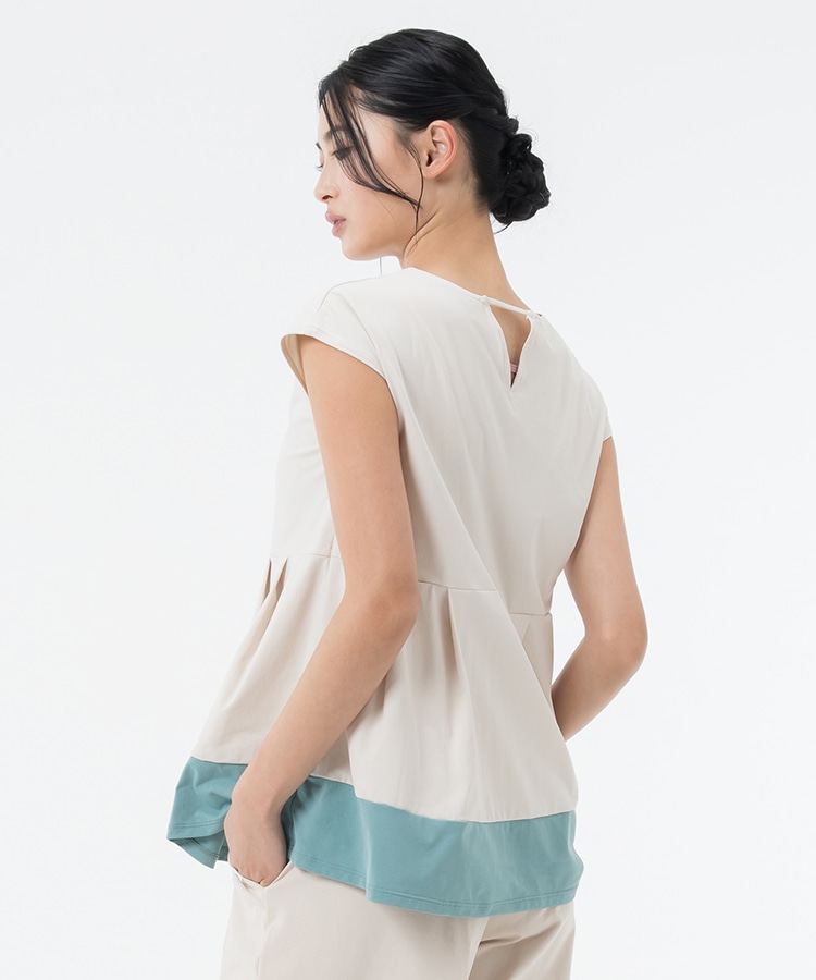 ライトベージュ