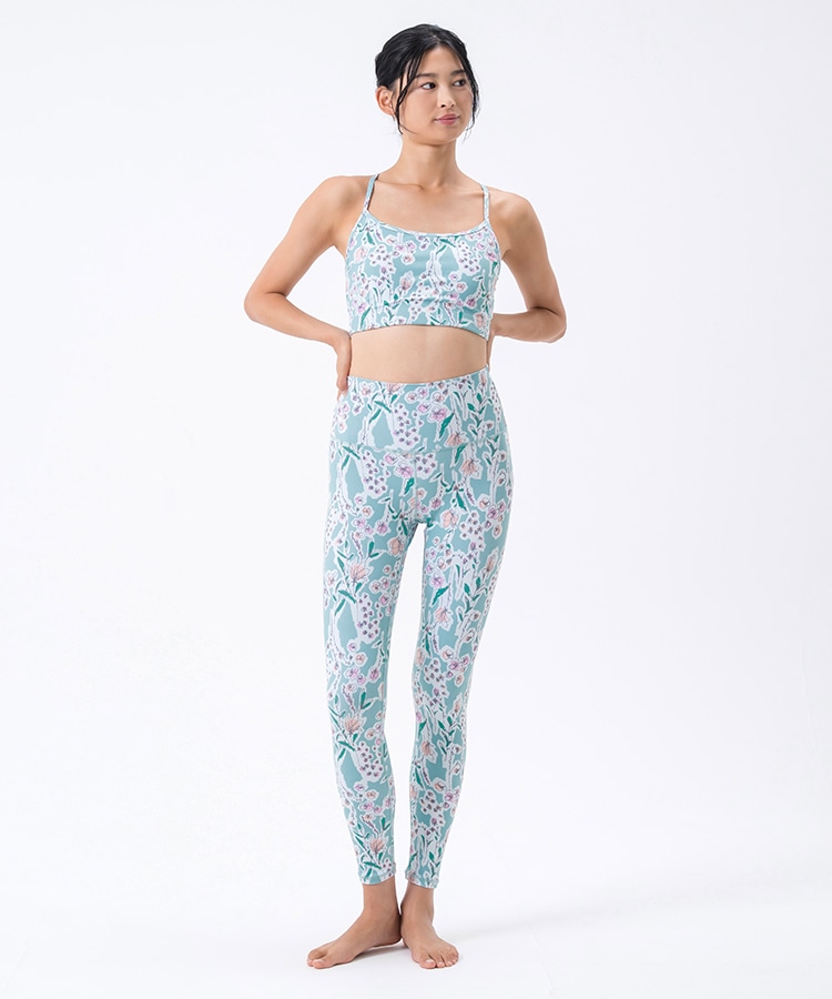 スモークグリーン