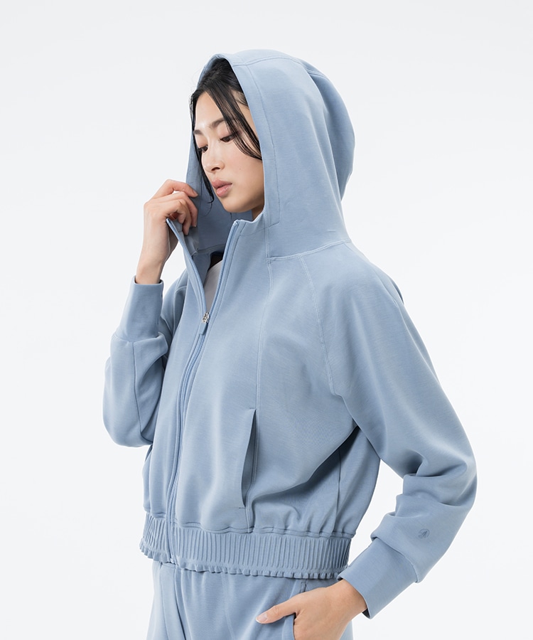 ライトベージュ