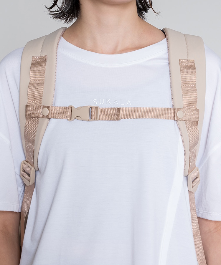 サンドベージュ