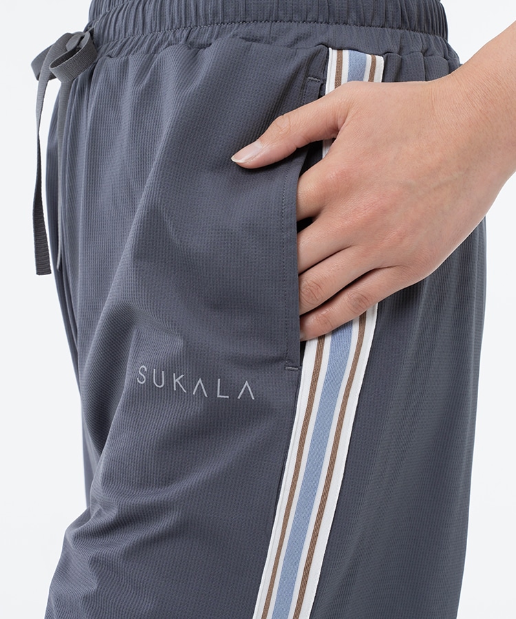 スモークブルー