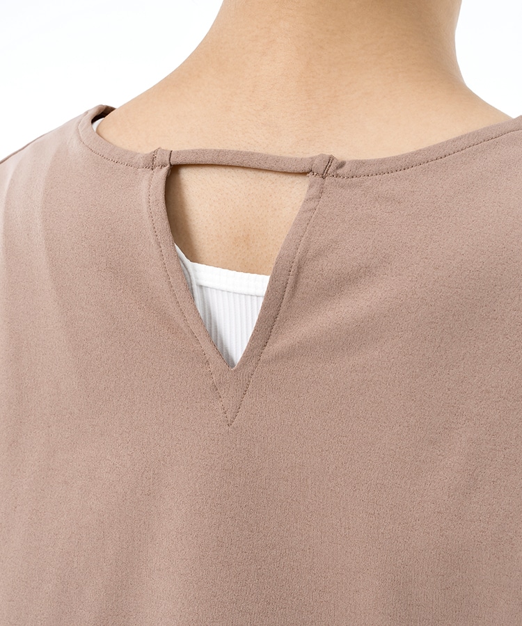 ライトベージュ