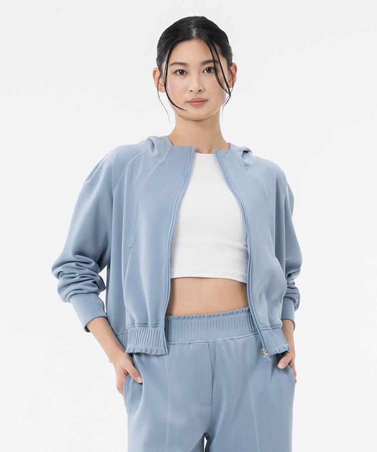 ライトベージュ