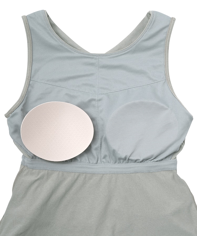 ペールイエロー