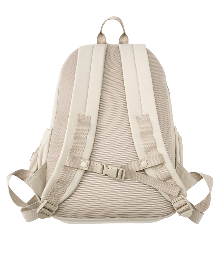 サンドベージュ