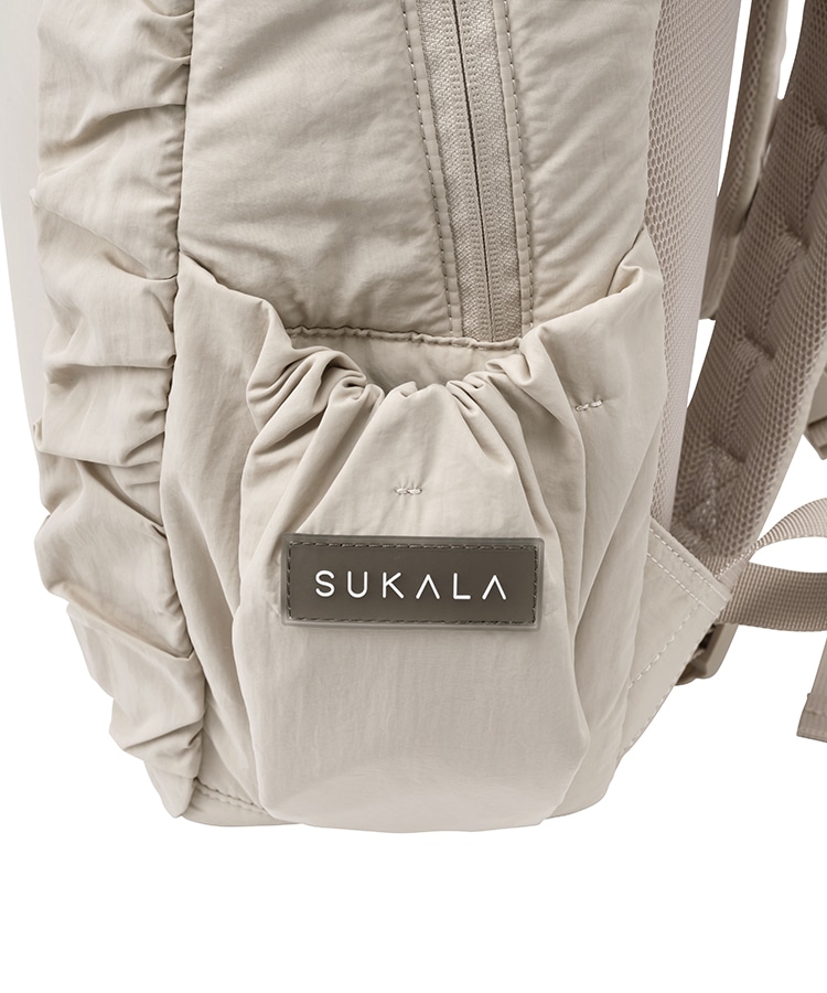 サンドベージュ