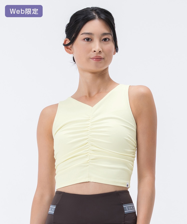 ペールイエロー