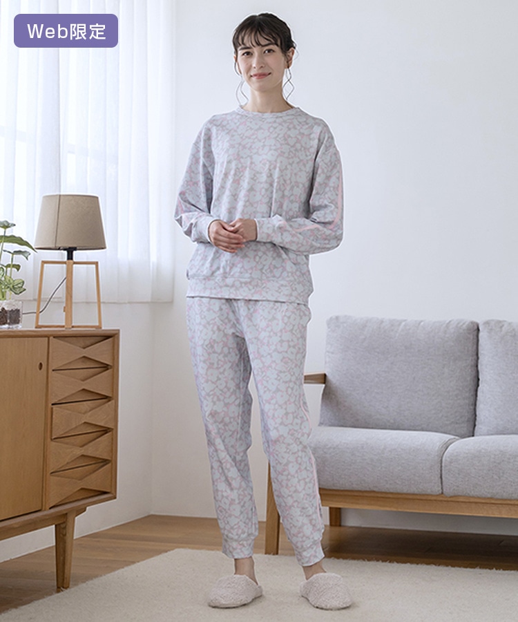 ピンク