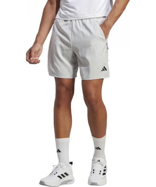 【adidas】トレーンアイコンズ スリーストライプ トレーニング ショーツ