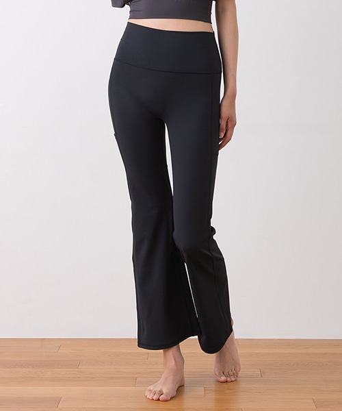 【SUKALA】ユーティリティフレアレギンス